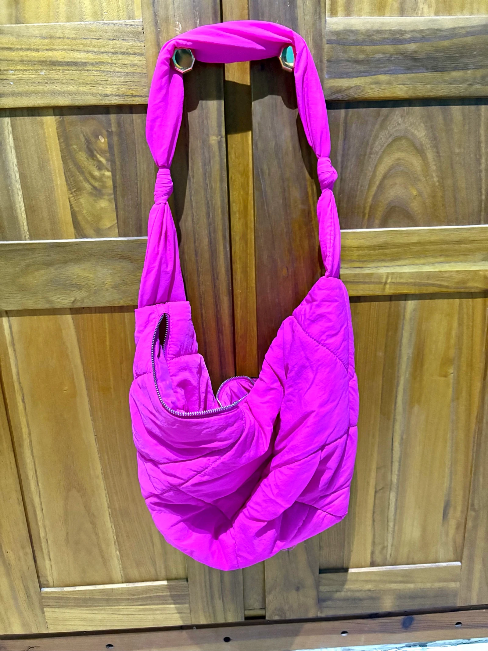 Sac bandoulière matelassé rose fuchsia – Sac à main femme tendance, léger, grande capacité, fermeture zippée | Style chic & casual